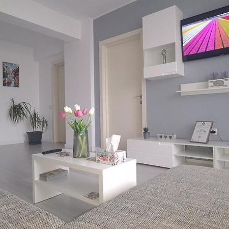 Stefania Sweet Apartament Oradea Ngoại thất bức ảnh