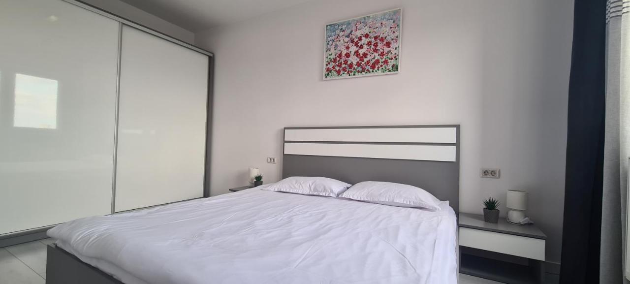 Stefania Sweet Apartament Oradea Ngoại thất bức ảnh