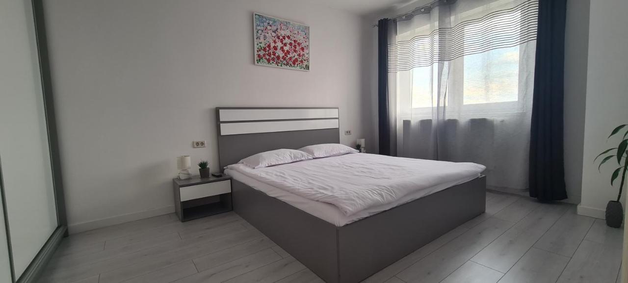 Stefania Sweet Apartament Oradea Ngoại thất bức ảnh
